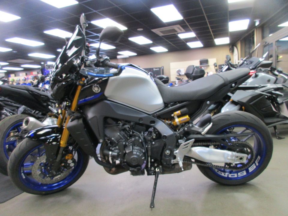 YAMAHA MT-09 SP 2