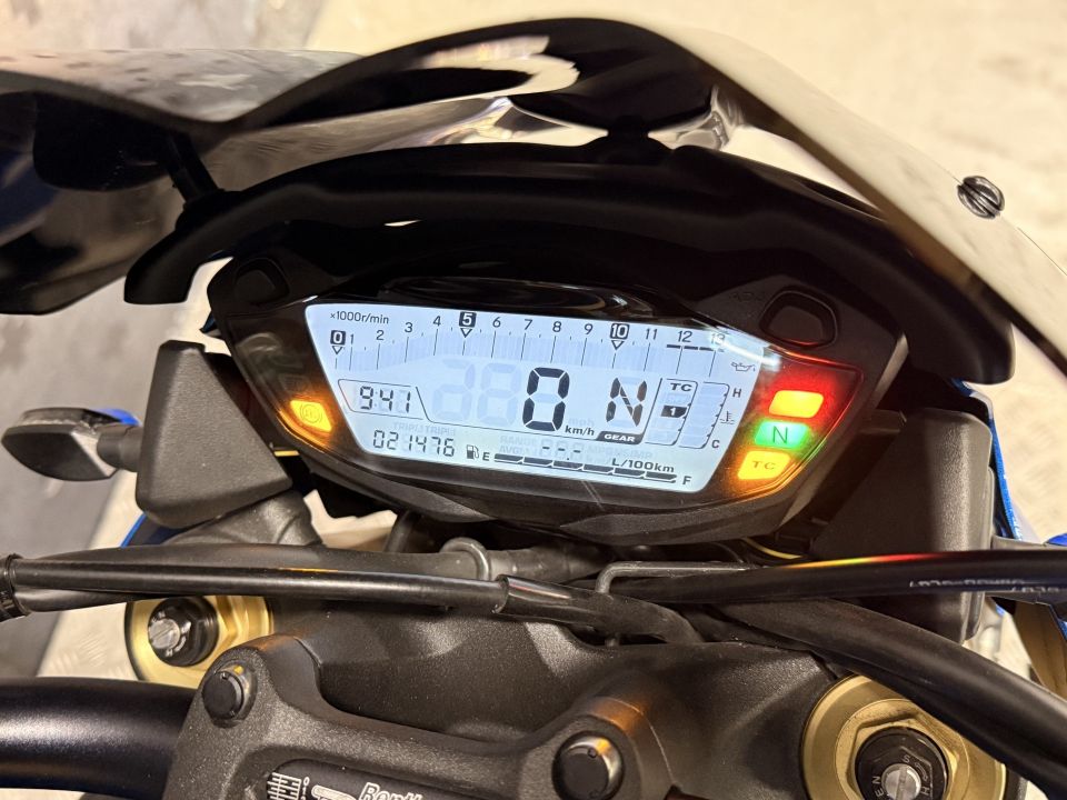 SUZUKI GSX-S 1000 ABS 27