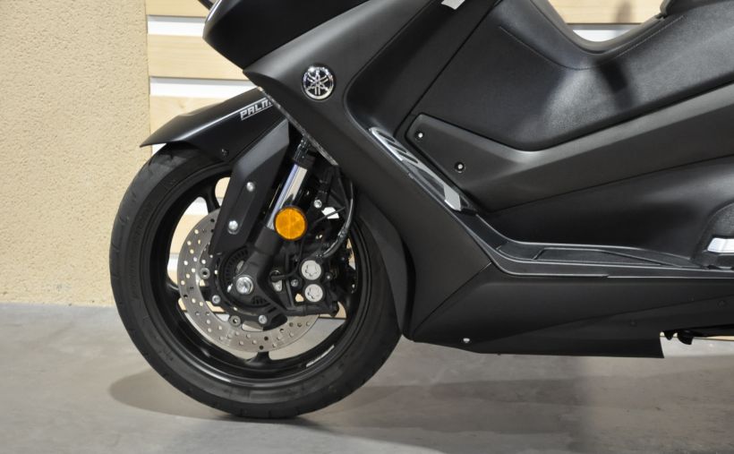 YAMAHA XP T-MAX 560 1