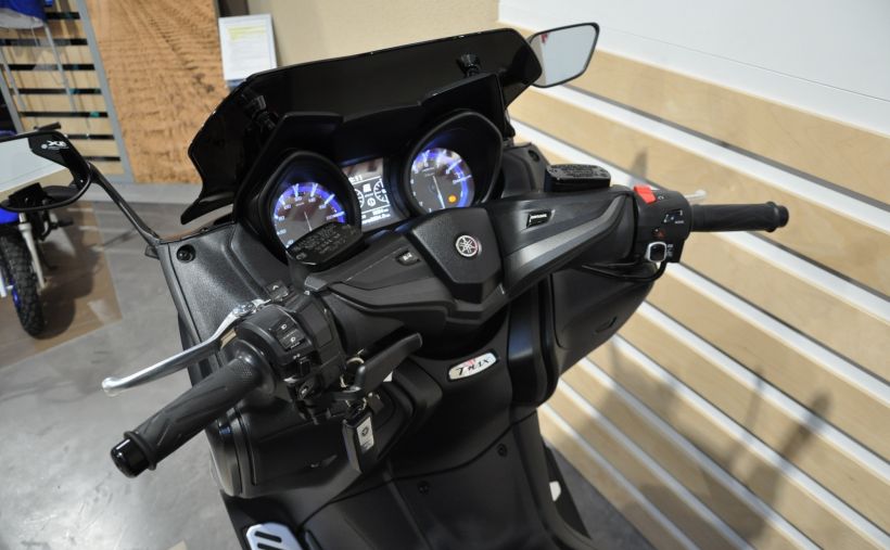 YAMAHA XP T-MAX 560 4