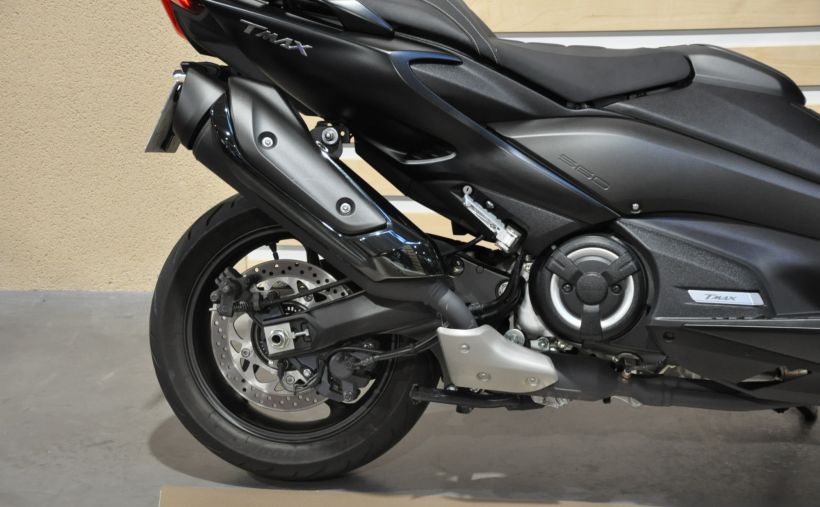 YAMAHA XP T-MAX 560 8