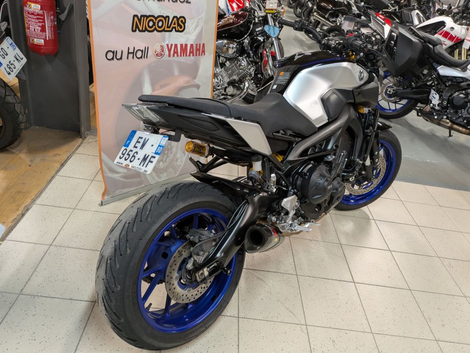 YAMAHA MT-09 SP 30