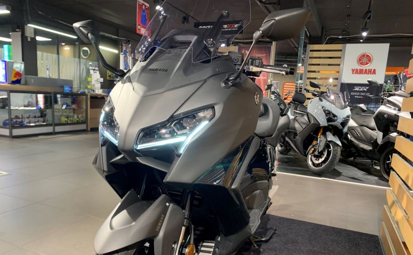 YAMAHA XP T-MAX 560 3