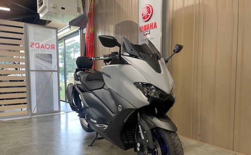 YAMAHA XP T-MAX 560 0
