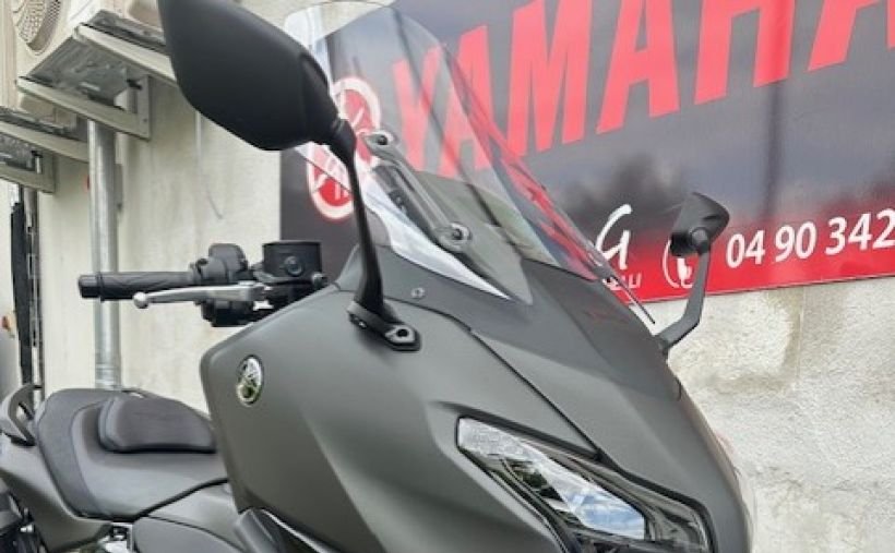 YAMAHA XP T-MAX 560 1