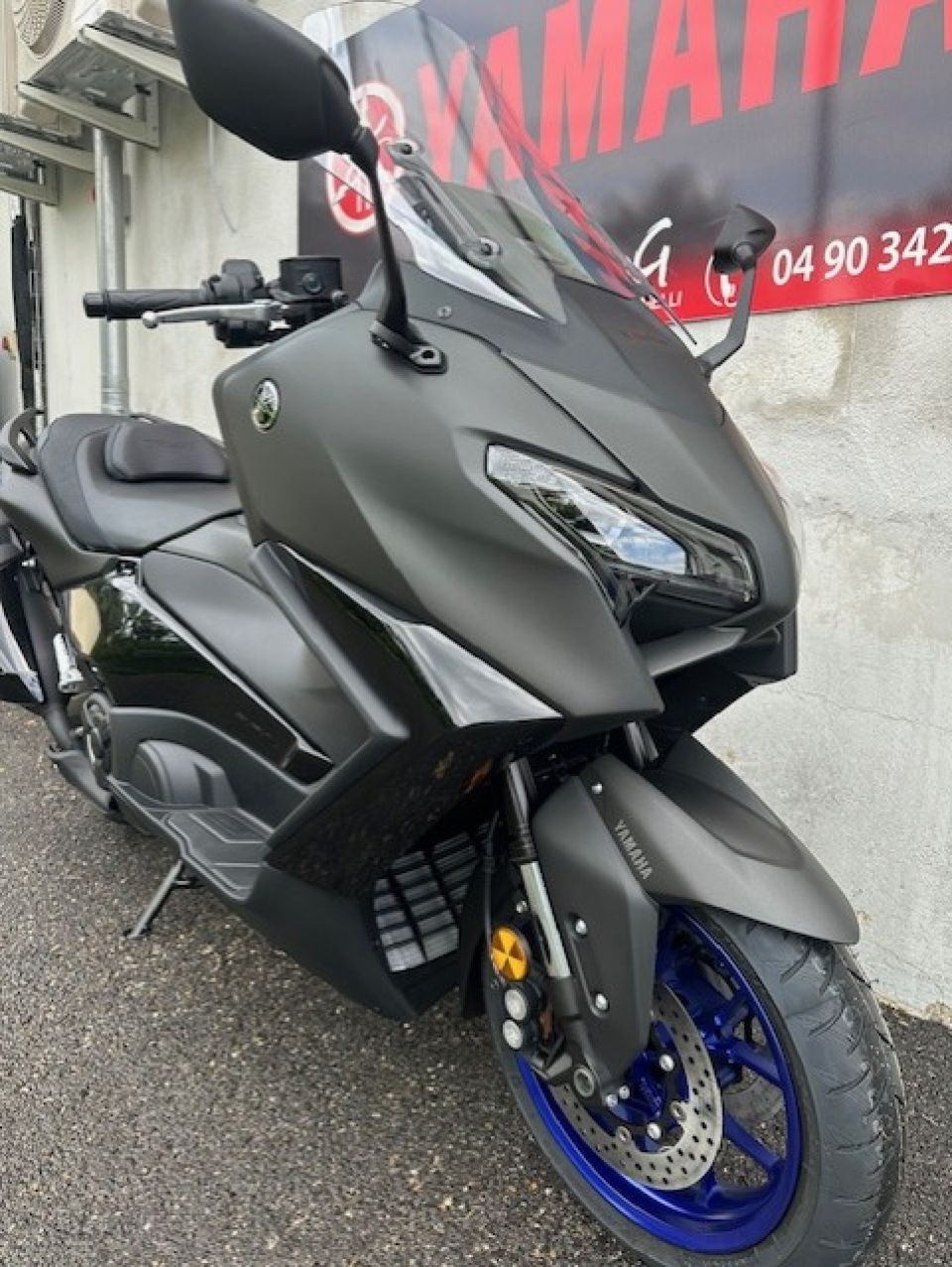 YAMAHA XP T-MAX 560 1