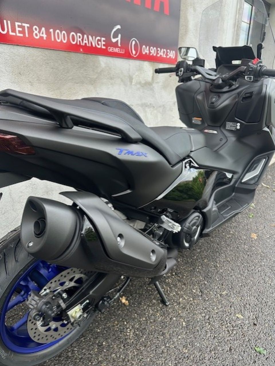 YAMAHA XP T-MAX 560 2