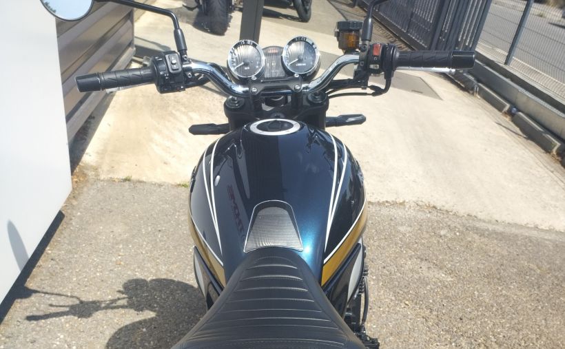 KAWASAKI Z 900 RS 6