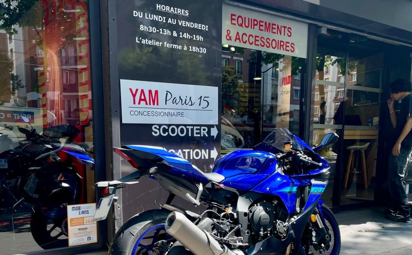 YAMAHA YZF 1000 R1 5