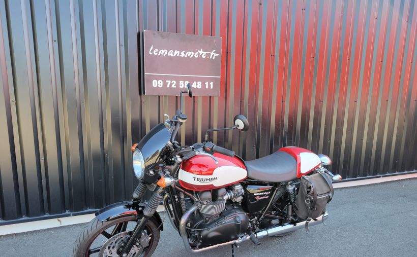TRIUMPH Bonneville Newchurch 1