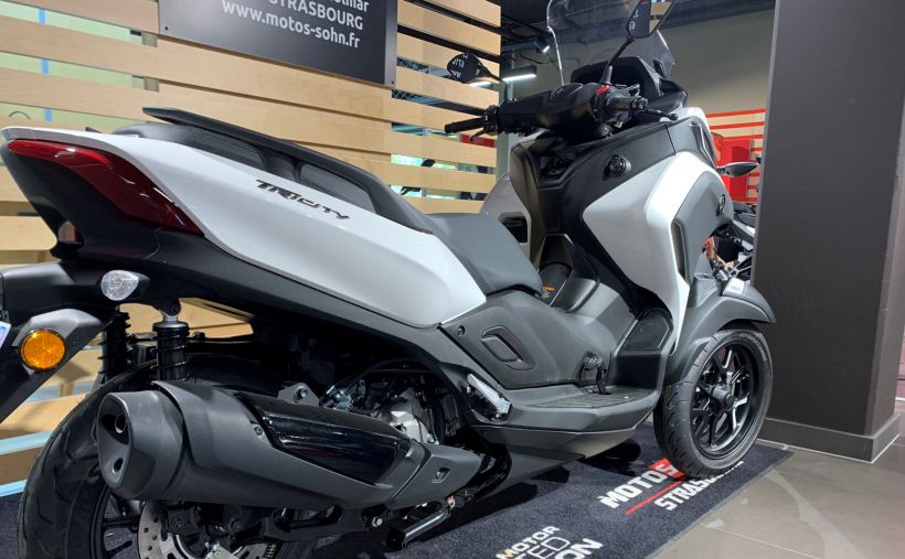 YAMAHA TRICITY 300 1