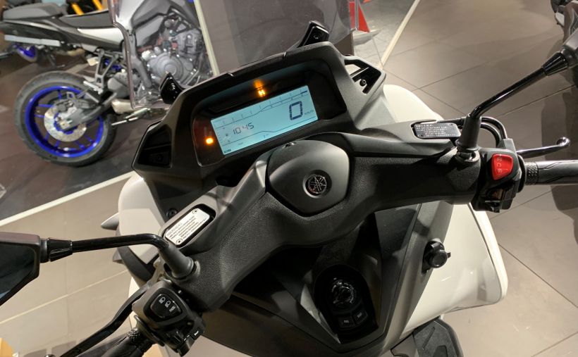YAMAHA TRICITY 300 3