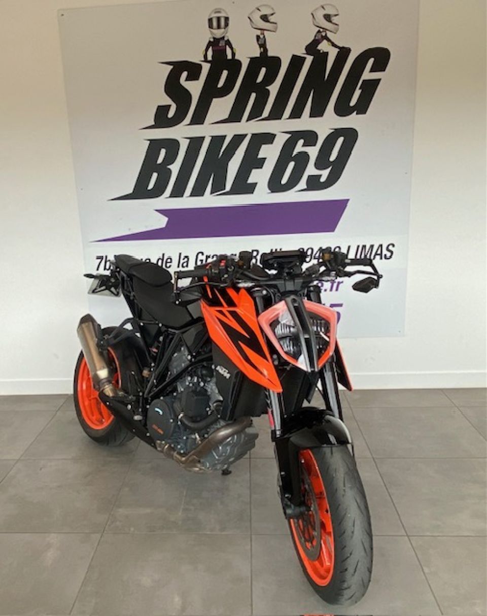 KTM 1290 SUPER DUKE R 6