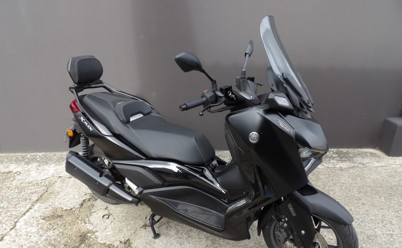 YAMAHA XMAX 300 Tech Max 0