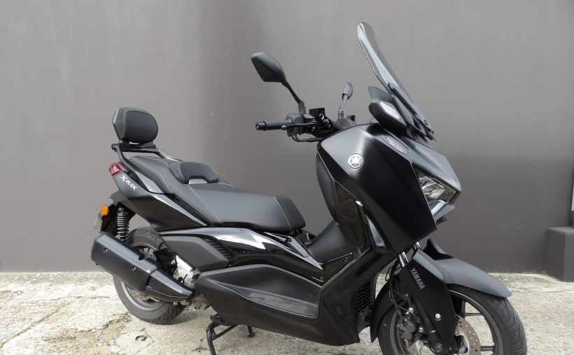 YAMAHA XMAX 300 Tech Max 2