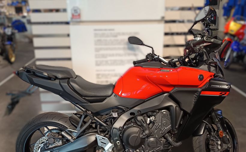 YAMAHA TRACER 9 1