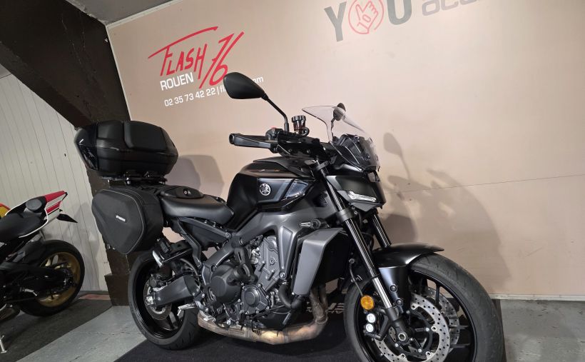 YAMAHA MT-09  Y-AMT 2