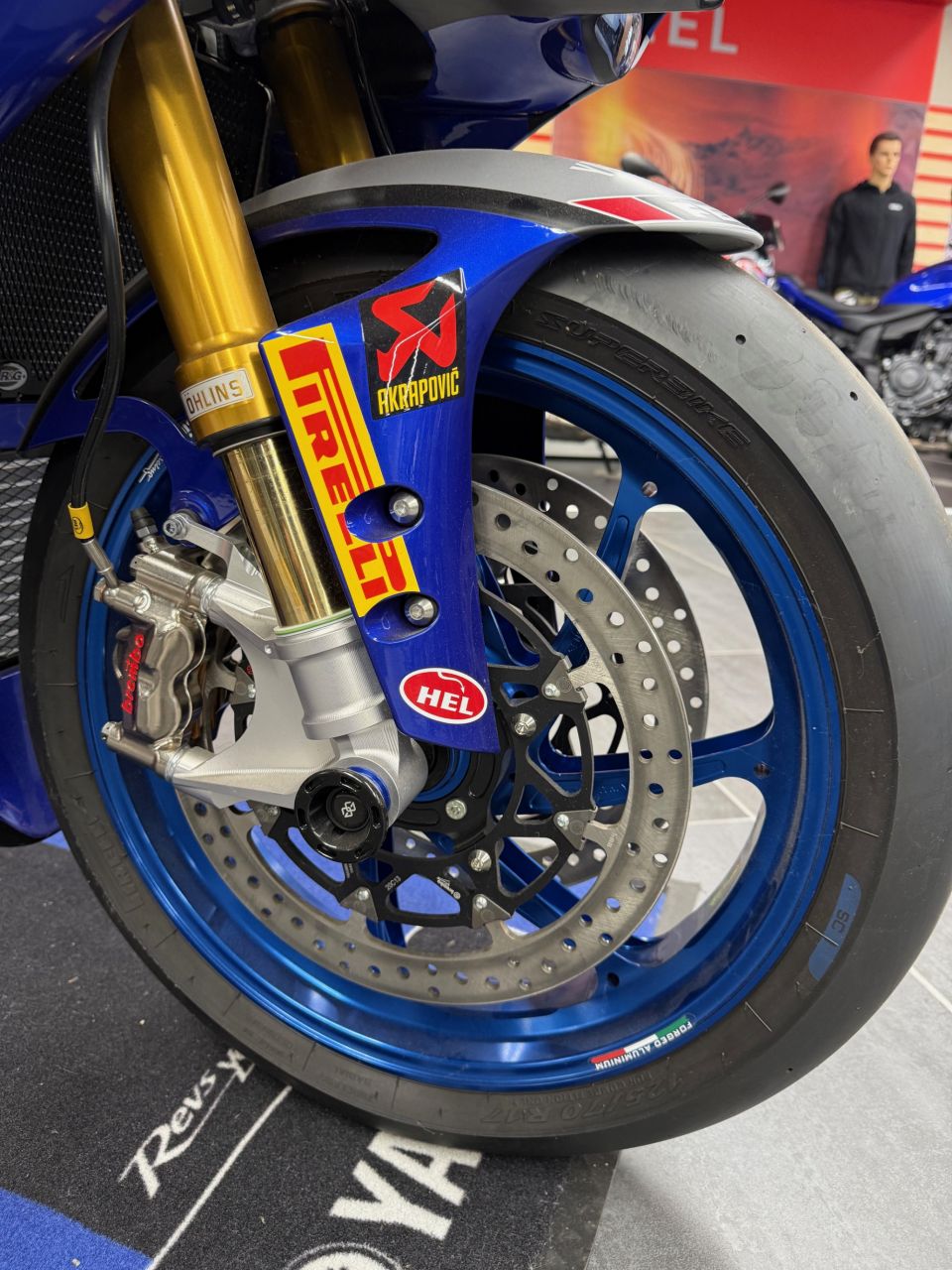 YAMAHA YZF R1 GYTR 12