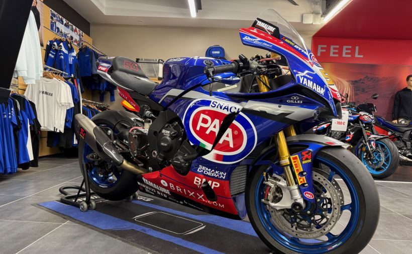 YAMAHA YZF R1 GYTR 0