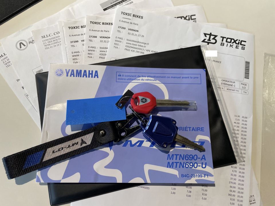 YAMAHA MT-07 (47.5CV) 4