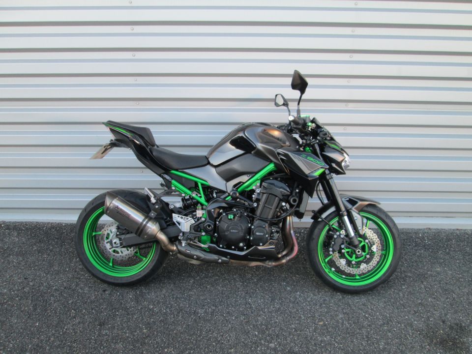 KAWASAKI Z 900 8