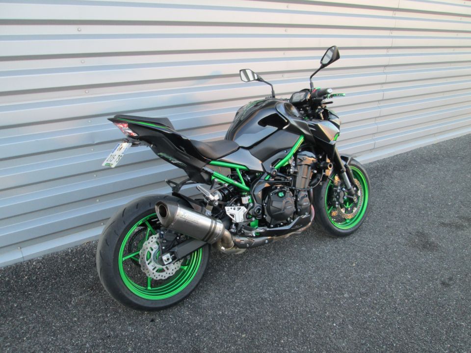 KAWASAKI Z 900 16