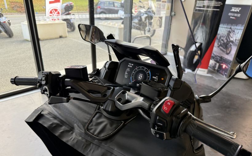YAMAHA XP T-MAX 560 TECH MAX 3