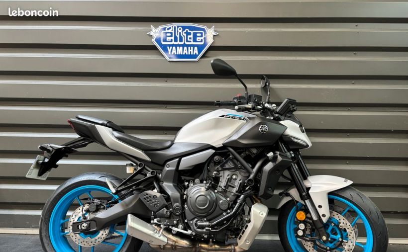 YAMAHA MT-07 0