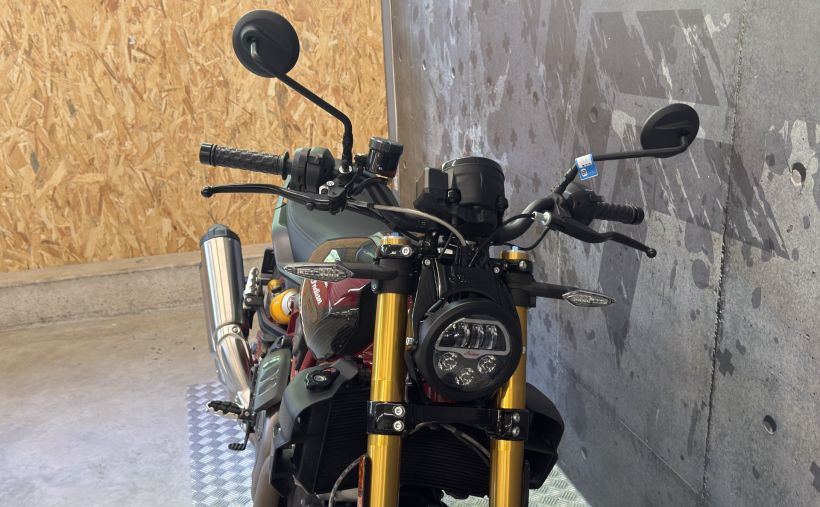 INDIAN FTR 1200 R CARBON 1