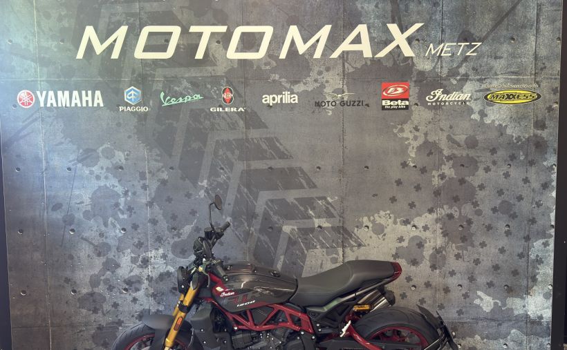 INDIAN FTR 1200 R CARBON 3