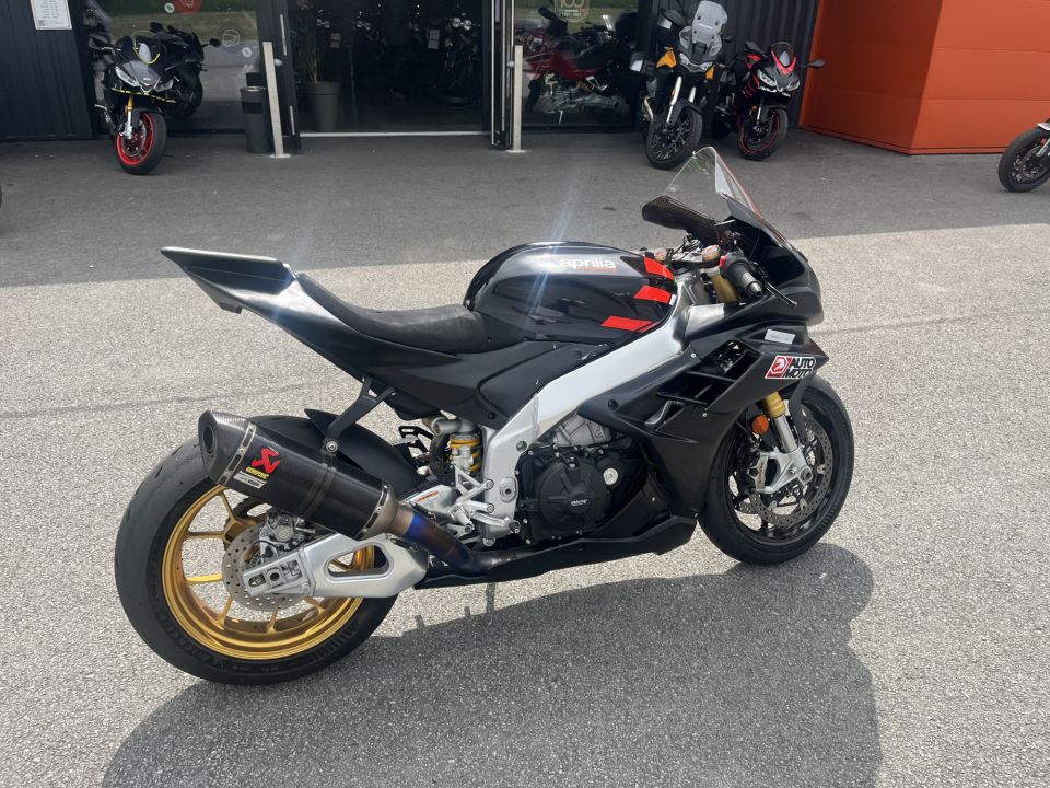 APRILIA RSV4 1100 10