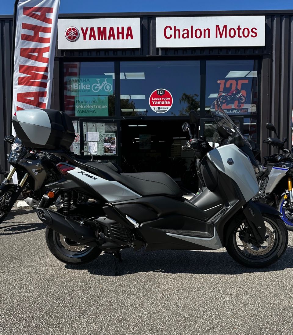 YAMAHA XMAX 125 TECH MAX 0