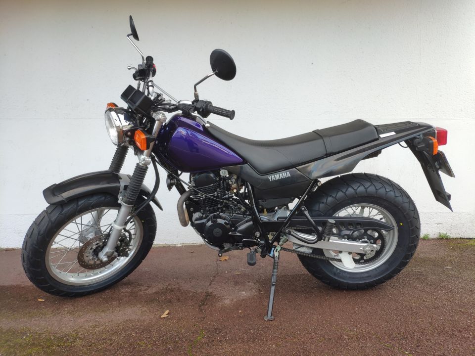 YAMAHA TW 125 0