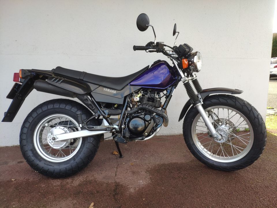 YAMAHA TW 125 3