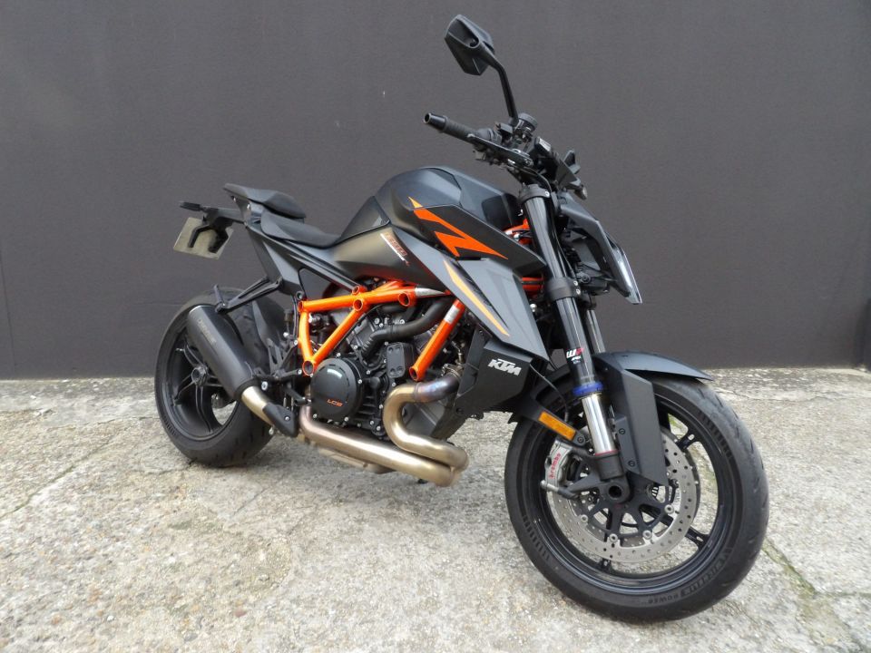 KTM 1390 SUPER DUKE R EVO 2