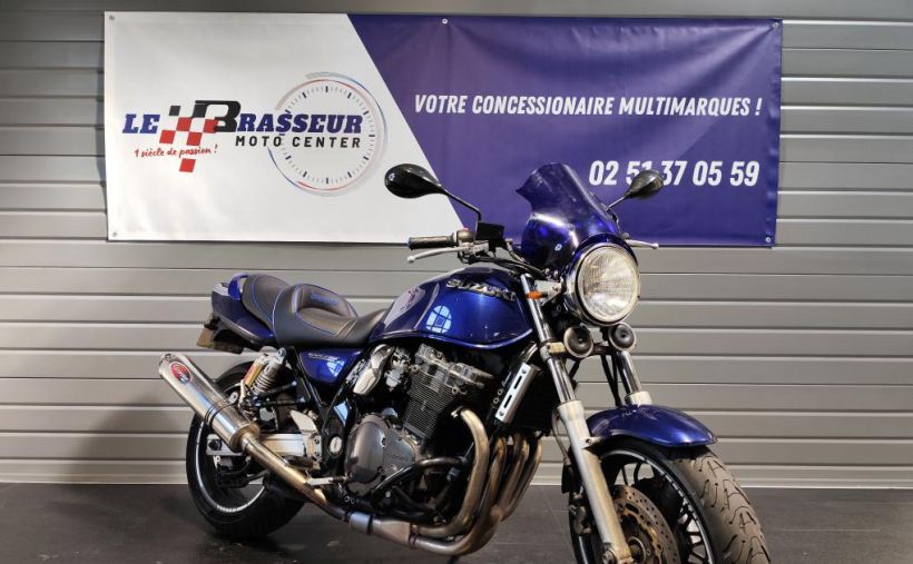 SUZUKI GSX 750 3
