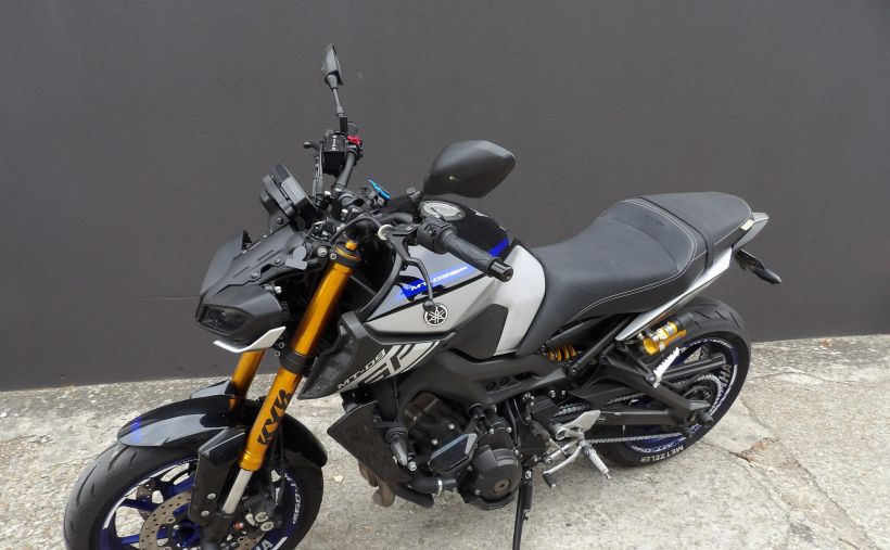 YAMAHA MT-09 SP 4