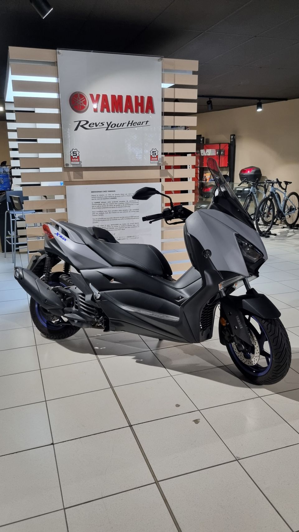 YAMAHA XMAX 125 1