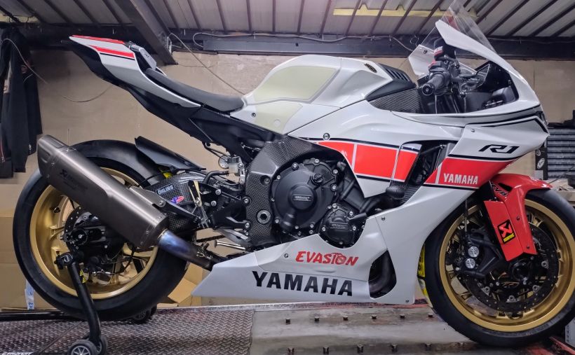 YAMAHA YZF-R1 WORLD GP 60TH ANNIVERSARY 0