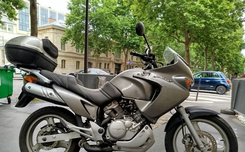 HONDA VARADERO 125 2