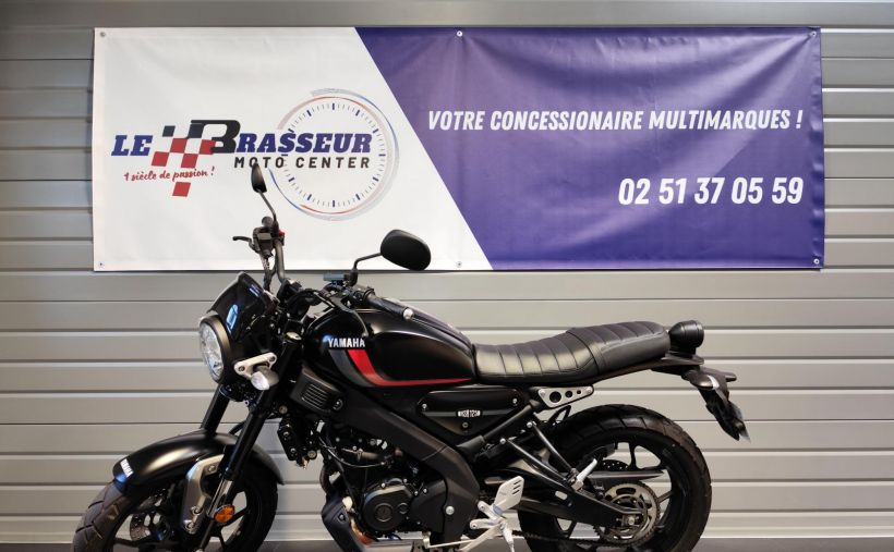 YAMAHA XSR 125 6