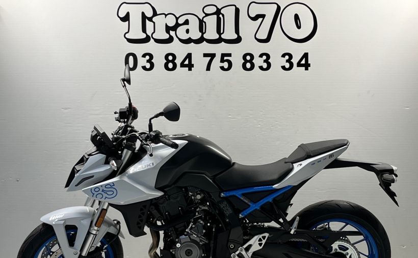 SUZUKI GSX-8S 1