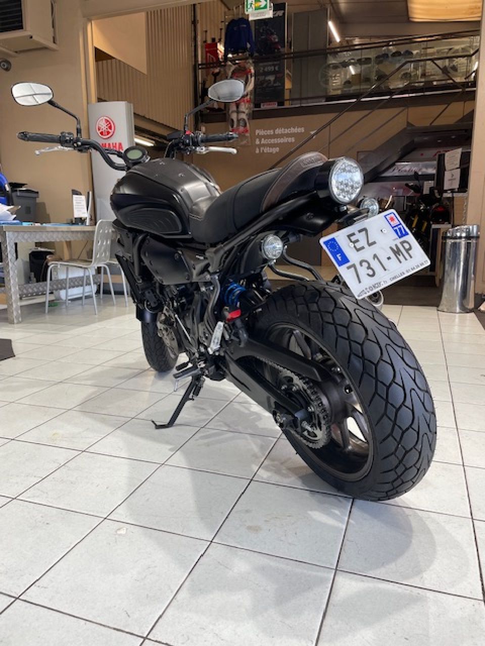 YAMAHA XSR 700 1