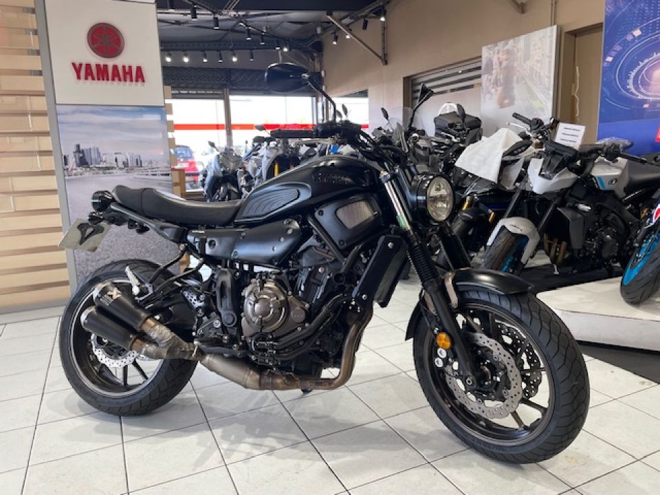 YAMAHA XSR 700 3
