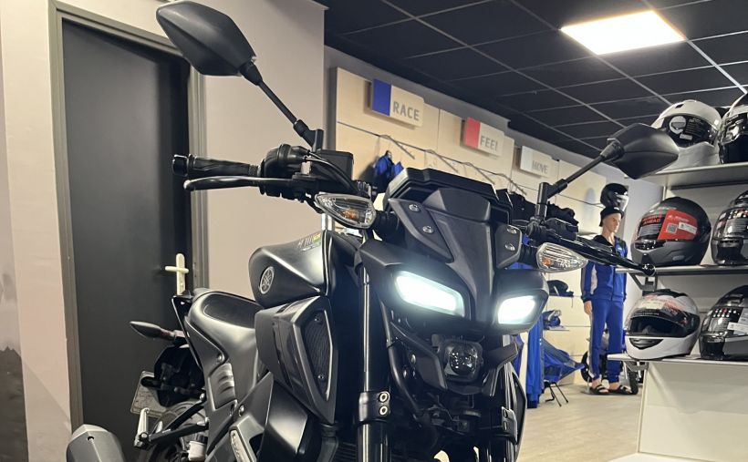 YAMAHA MT-125 ABS 0