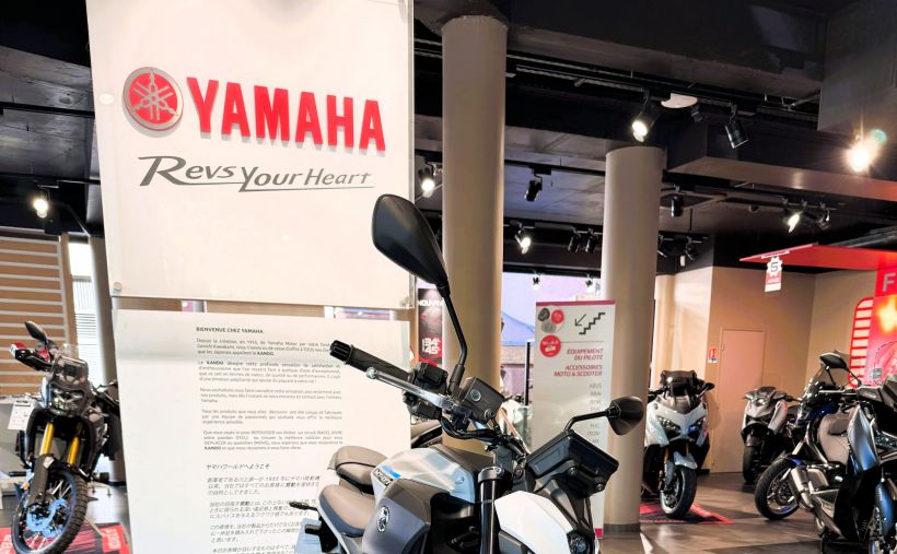 YAMAHA MT-07 Y-AMT 0