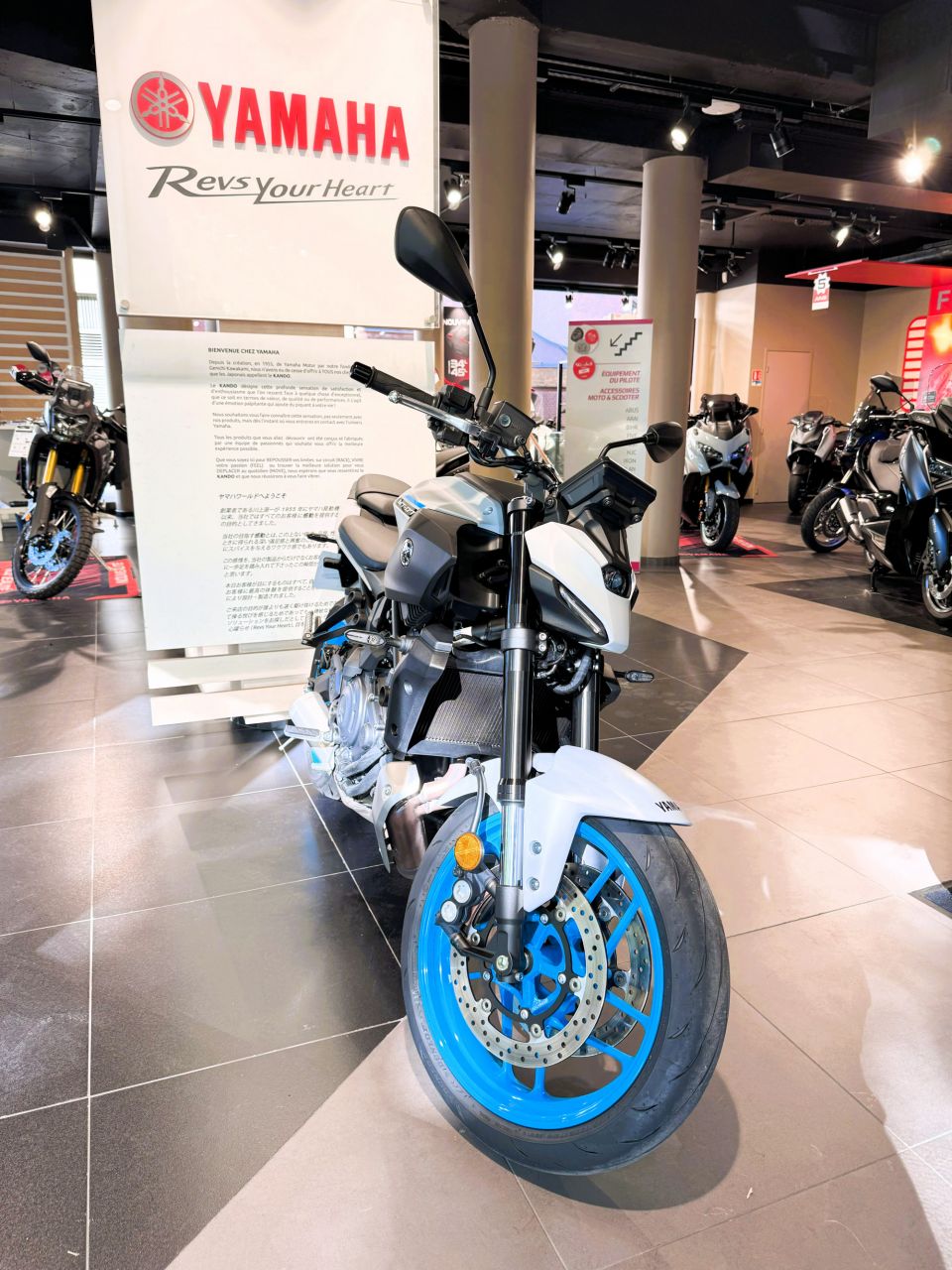 YAMAHA MT-07 Y-AMT 0