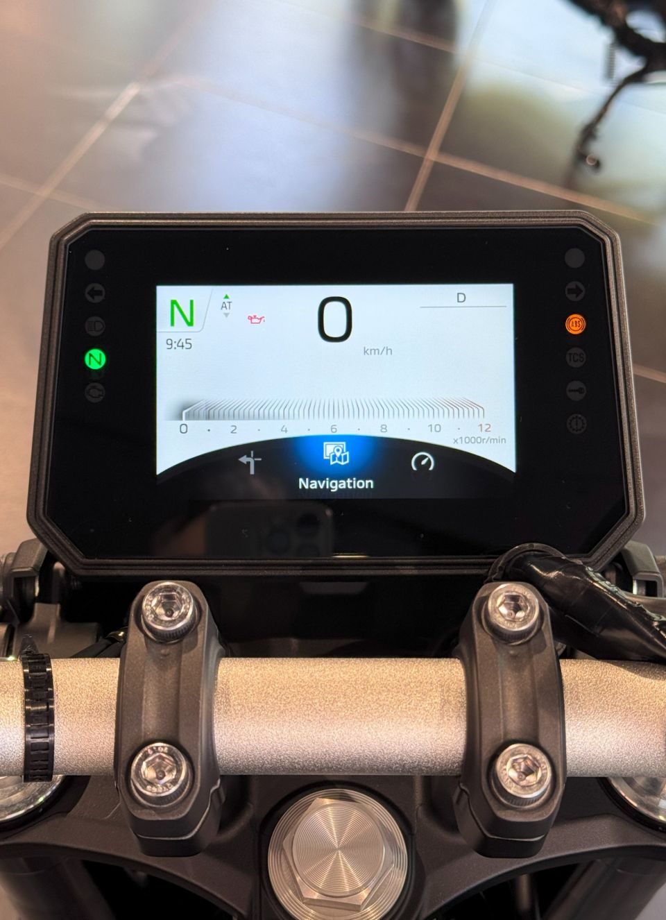 YAMAHA MT-07 Y-AMT 9