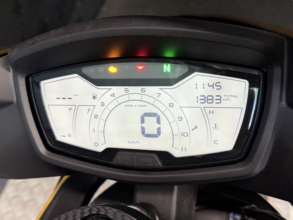 APRILIA TUONO 125 ABS 27