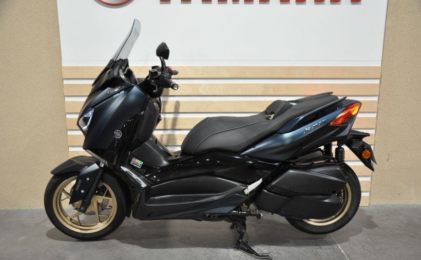 YAMAHA XMAX 300 Tech Max 7